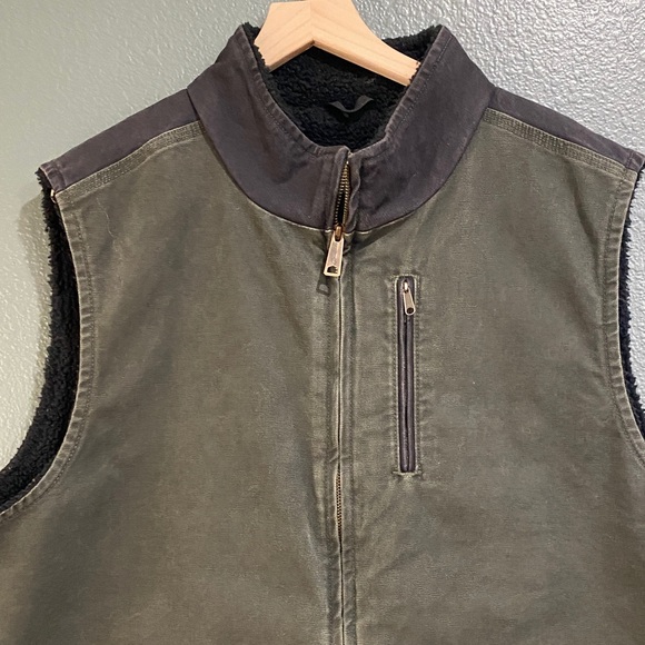 Carhartt 2XL Tall Green Black Vest with Pockets V33-355 - Sherpa lined, heavy - Picture 2 of 10